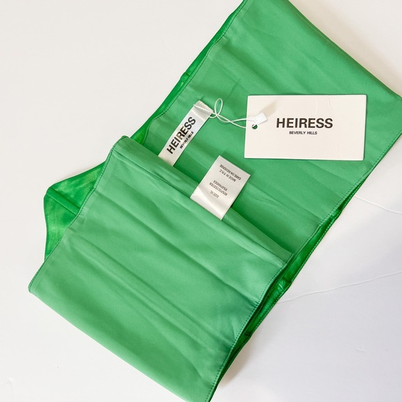 Heiress Beverly Hills Dresses Corset Slip crop top satin green - Picture 7 of 14